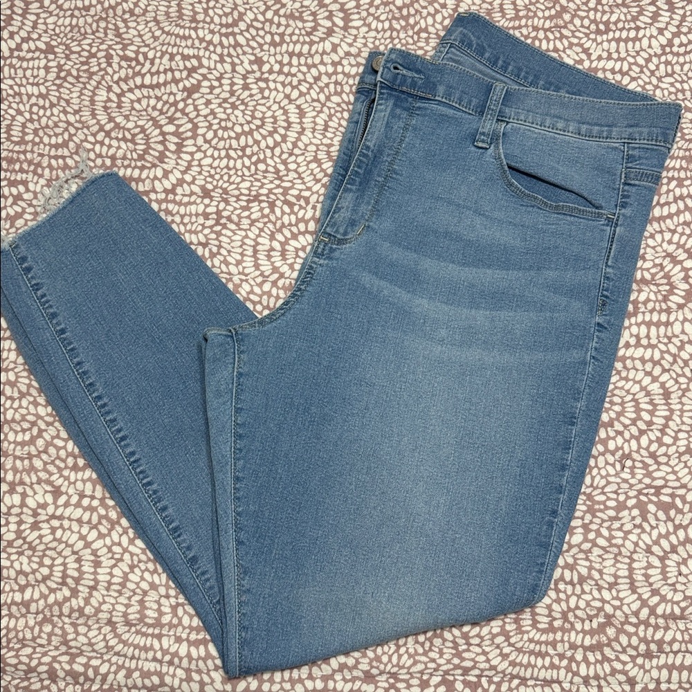 GAP High Rise Jegging in Light Blue
